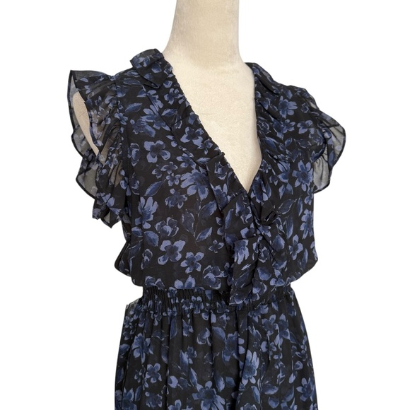 Misa Los Angeles Kidada Dress in Midnight Floral Maxi Chiffon - Picture 3 of 10